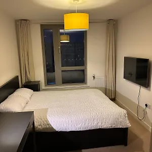  Apartment Entire 2 Bedroom Flat United Kingdom